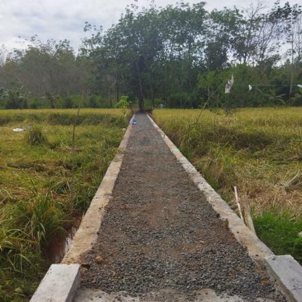 Pembangunan Jembatan Usaha Tani Di RT 004 RW 002 Jeranih Desa Bawahan Pasar